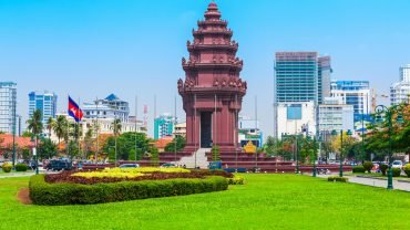 Phnom Penh: Life After Catastrophe